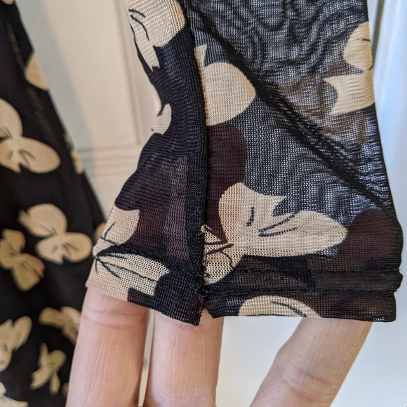 Black Long-Sleeve Tulle Dress with Bowtie Pattern - Picture 5 of 5